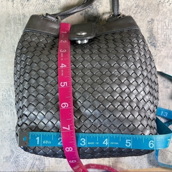 Vintage GANSON Small Grey Silver  Woven Leather Crossbody/shoulder  bag - Picture 10 of 12